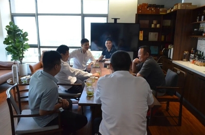 呂煥志會(huì)長(zhǎng)走訪(fǎng)考察嘉善徽商企業(yè) 助力餐飲企業(yè)管理升級(jí)